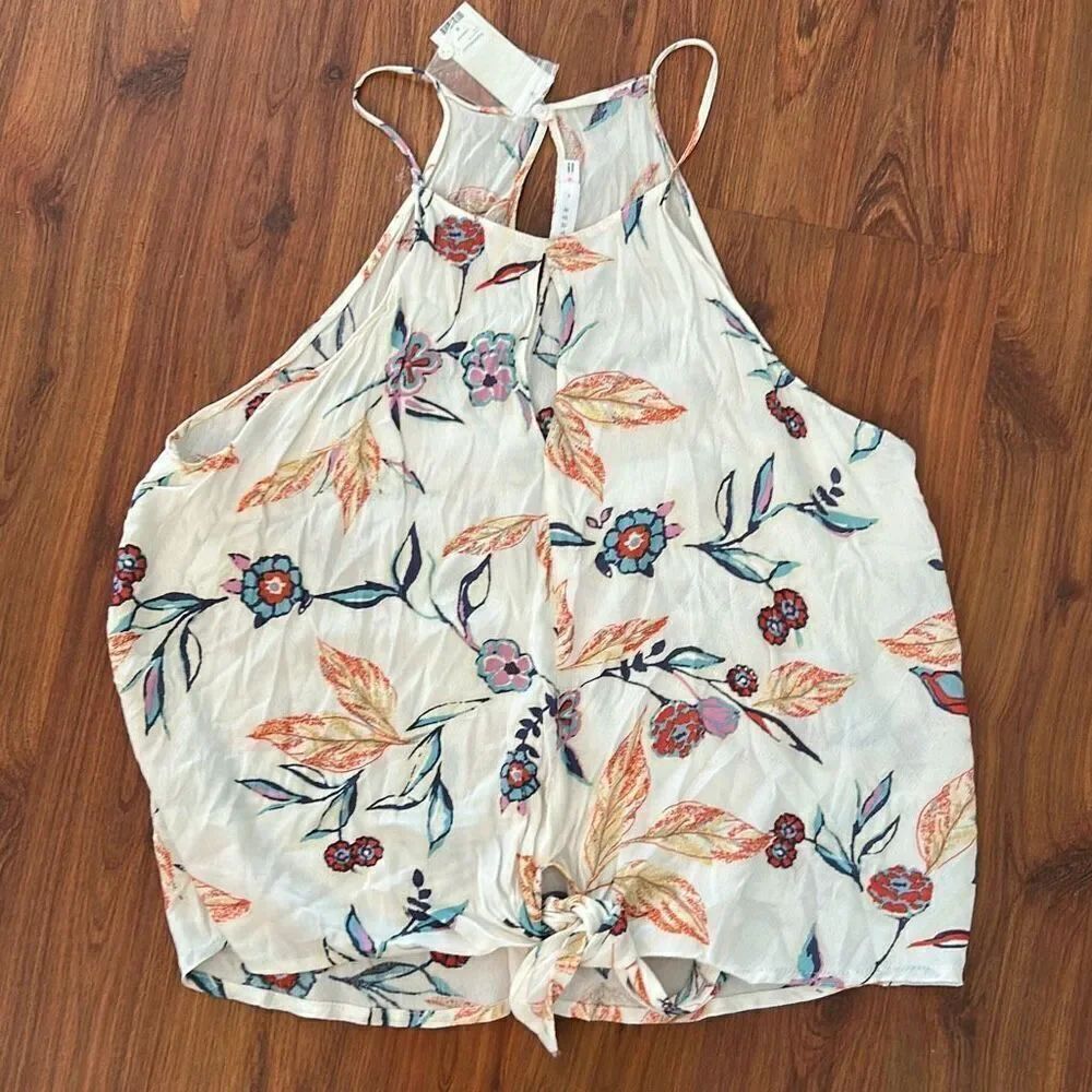 NWT Lush Francesca's floral Thai front knottred front spaghetti strap top size M